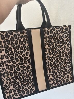 Cato Leopard Tote w/Cream Center Stripe Black Trim NWOT Final Sale